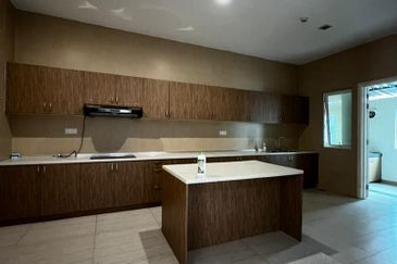 Rafflesia @ The Hill