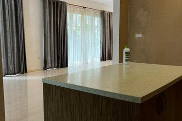 Rafflesia @ The Hill