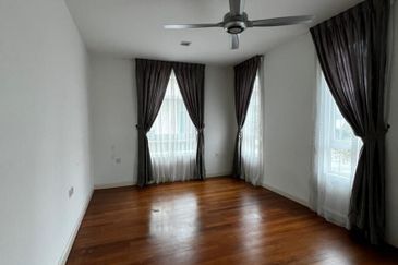 Rafflesia @ The Hill