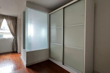 Rafflesia @ The Hill