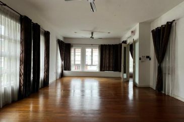 Rafflesia @ The Hill