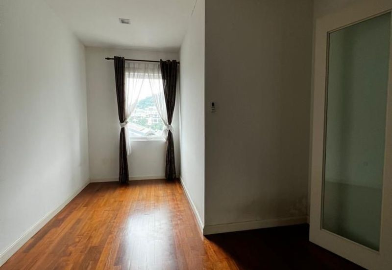 Rafflesia @ The Hill