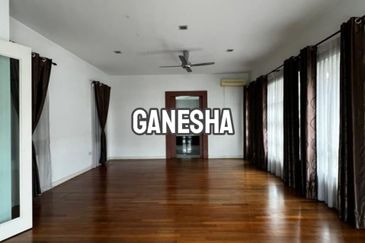 Rafflesia @ The Hill