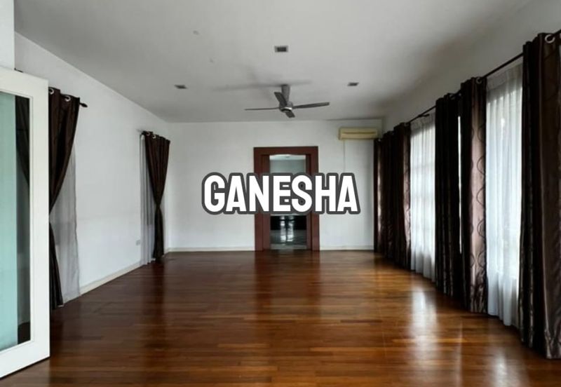 Rafflesia @ The Hill