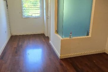 Rafflesia @ The Hill