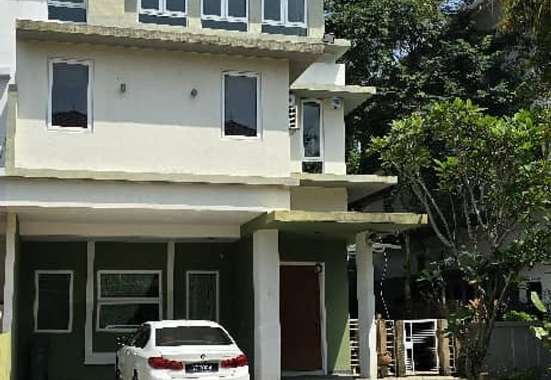 Rafflesia @ The Hill