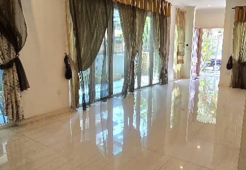 Rafflesia @ The Hill