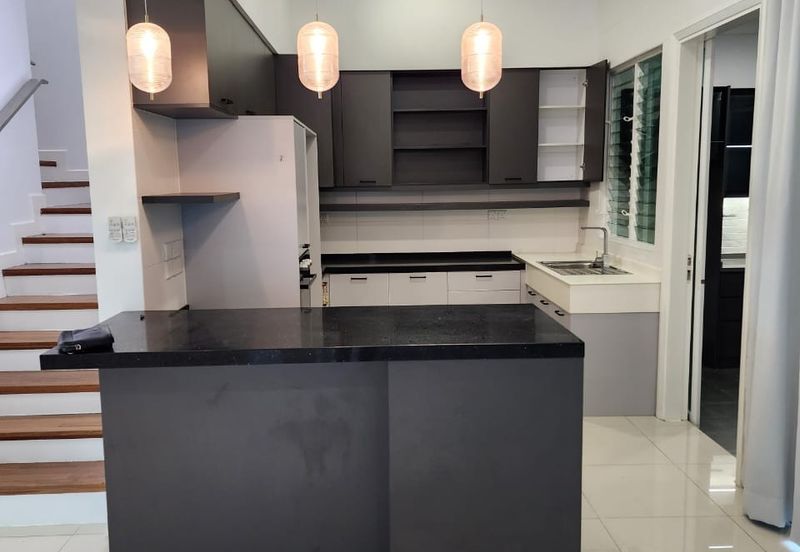 The Rafflesia @ Hill 1