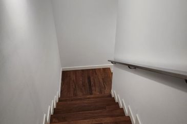 The Rafflesia @ Hill 1