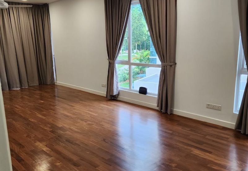 The Rafflesia @ Hill 1