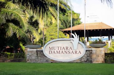 Corner Lot Bungalow Land