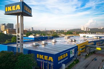 Corner Lot Bungalow Land