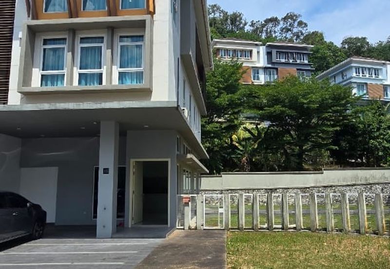 Rafflesia @ The Hill