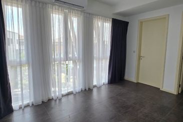 Rafflesia @ The Hill