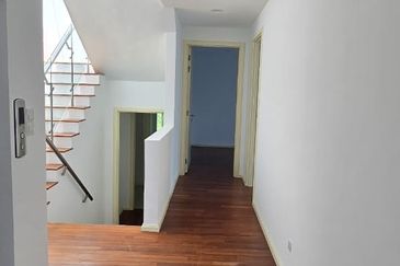 Rafflesia @ The Hill