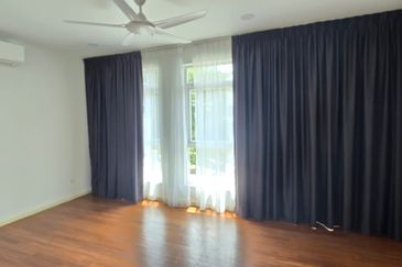 Rafflesia @ The Hill