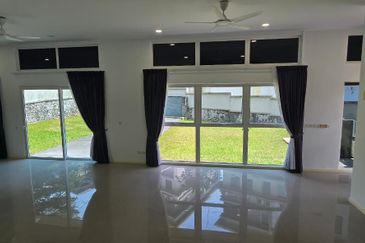 Rafflesia @ The Hill