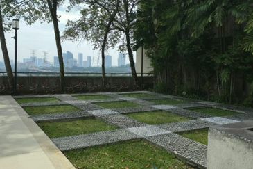 Perdana View Condominium