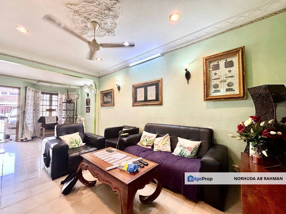 Single Storey Terrace Jalan SS 3 Taman Universiti Petaling Jaya Selangor, Selangor, Petaling Jaya