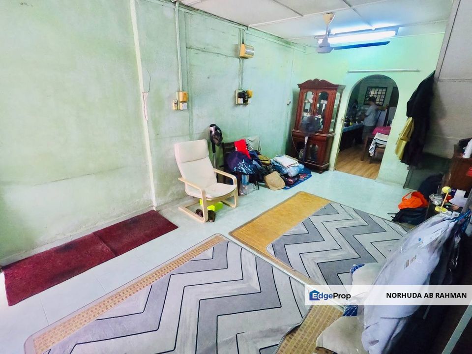 Double Storey Terrace Taman Dato Harun Taman Medan PJS 2 Petaling Jaya Selangor, Selangor, Petaling Jaya