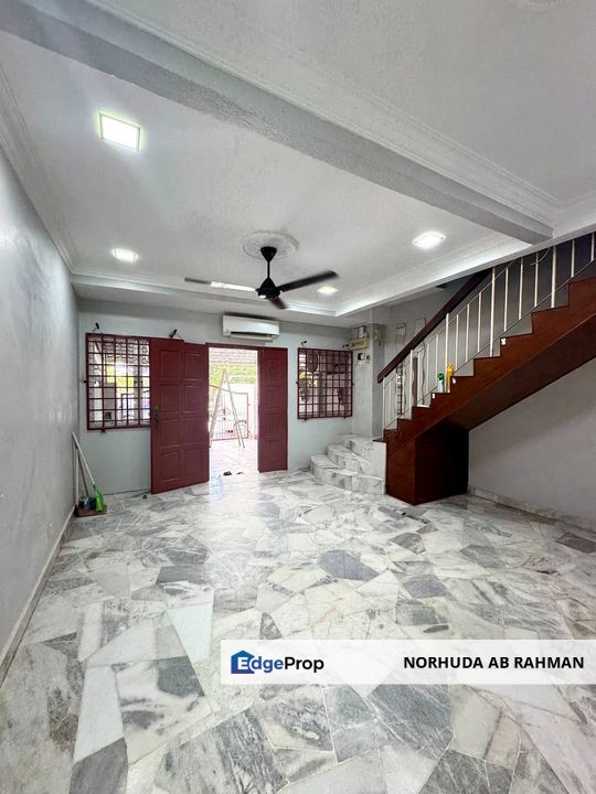 Double Storey Terrace Taman Kosas Ampang Selangor, Selangor, Ampang