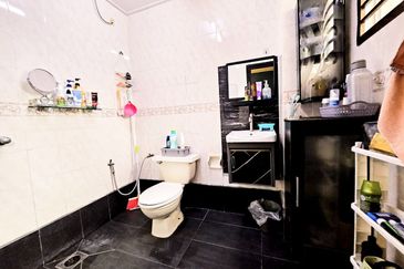 Taman Laman Desa, Desa Latania