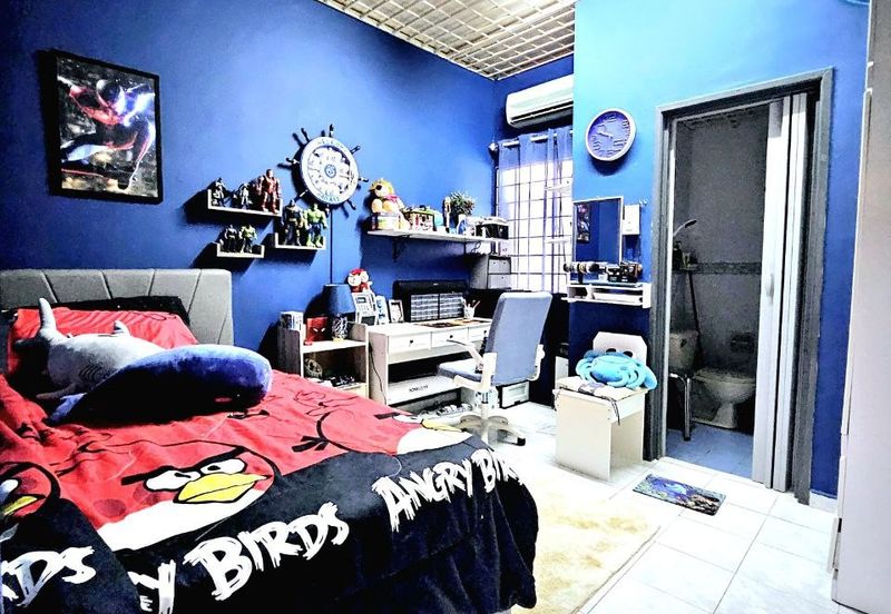 Taman Laman Desa, Desa Latania