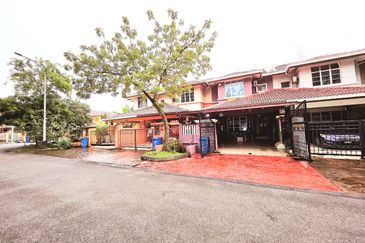 Taman Laman Desa, Desa Latania