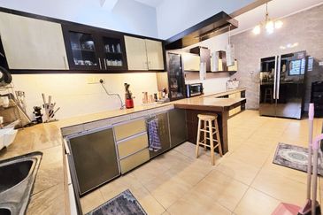 Taman Laman Desa, Desa Latania