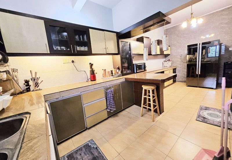 Taman Laman Desa, Desa Latania