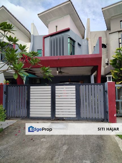 Laman Glenmarie, Glenmarie, Selangor, Double Storey Terrace Fully Furnished with Fully Renovated and Fully Extended For Sale, Selangor, Glenmarie