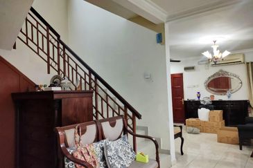 Seksyen 11, Kota Damansara