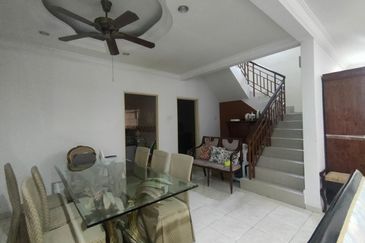 Seksyen 11, Kota Damansara