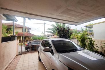 Seksyen 11, Kota Damansara