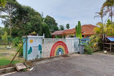 Taman Desa Pinggiran Bayu