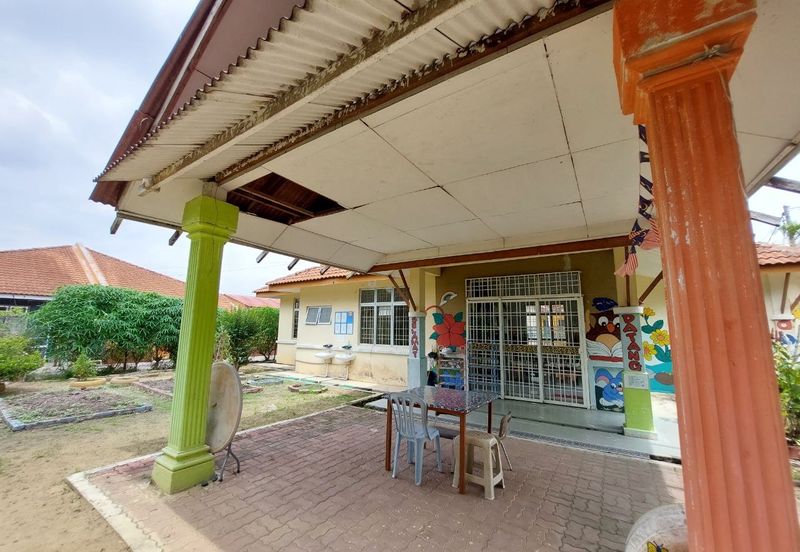 Taman Desa Pinggiran Bayu