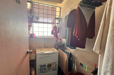 Pangsapuri Putra Damai