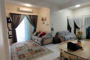 Taman Bukit Inai Apartment