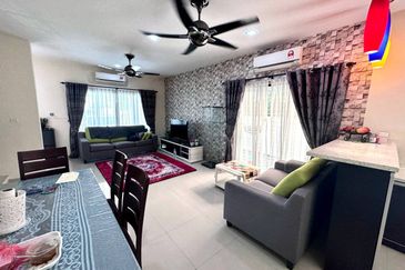 Laman Delfina @ Nilai Impian