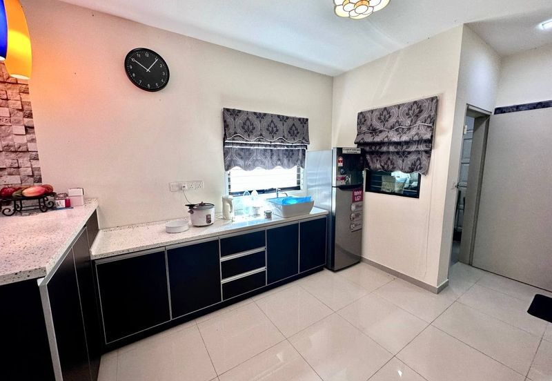 Laman Delfina @ Nilai Impian