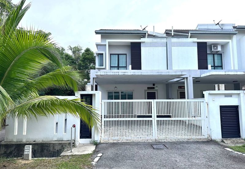 Laman Delfina @ Nilai Impian