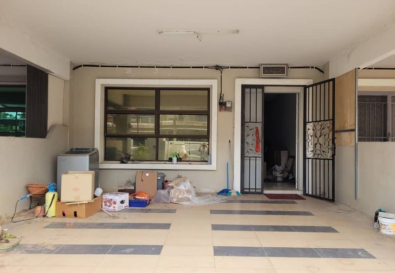 Perdana College Heights