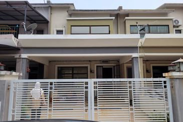 Perdana College Heights