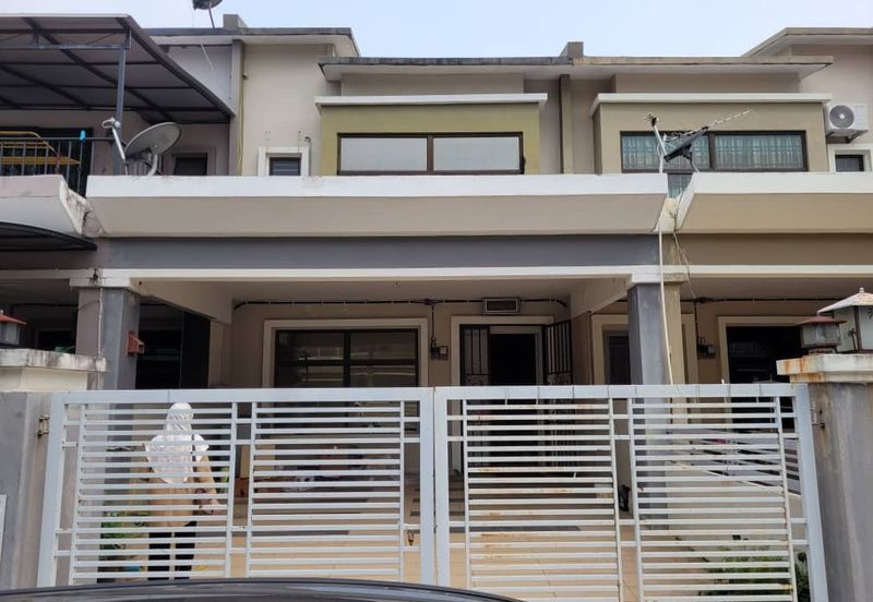 Perdana College Heights