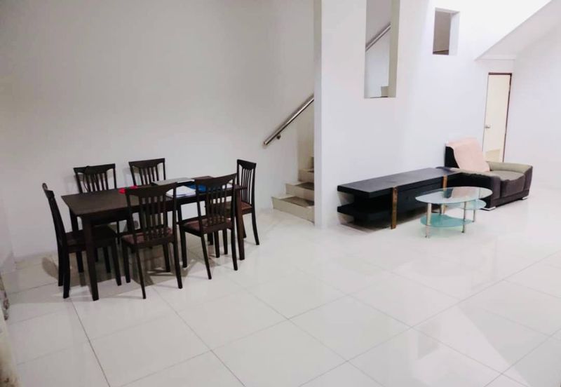 Perdana College Heights