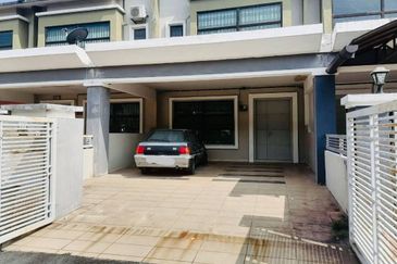 Perdana College Heights