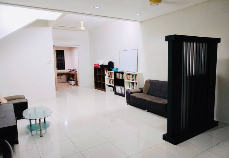 Perdana College Heights