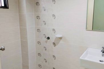 Perdana College Heights