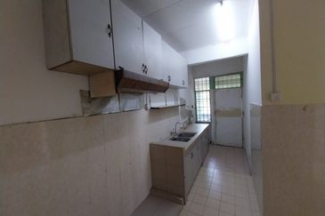 Desa Pinggiran Tanjung