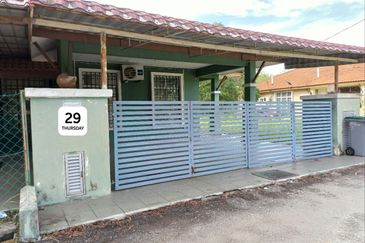 Desa Pinggiran Tanjung